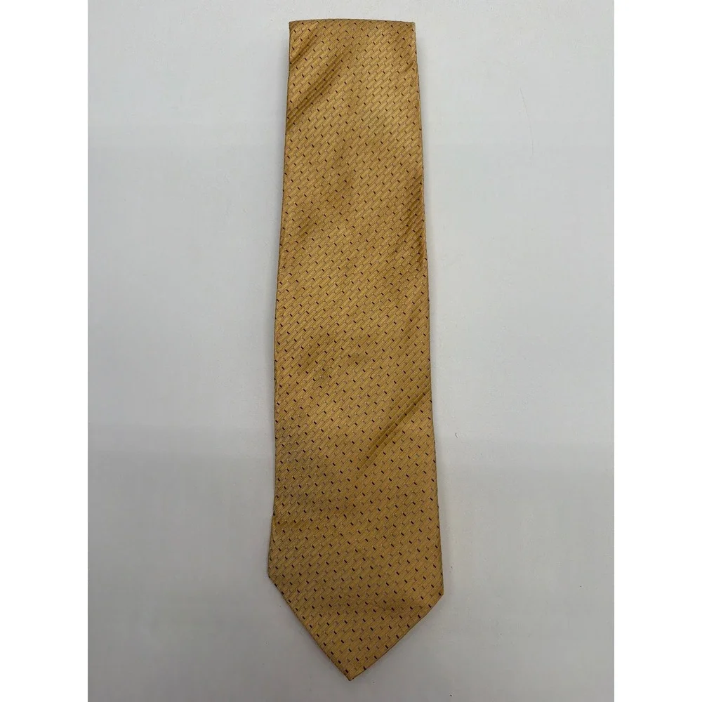 Tommy Hilfiger Mens Gold Yellow Geometric Silk Necktie Made in USA Classic Width
